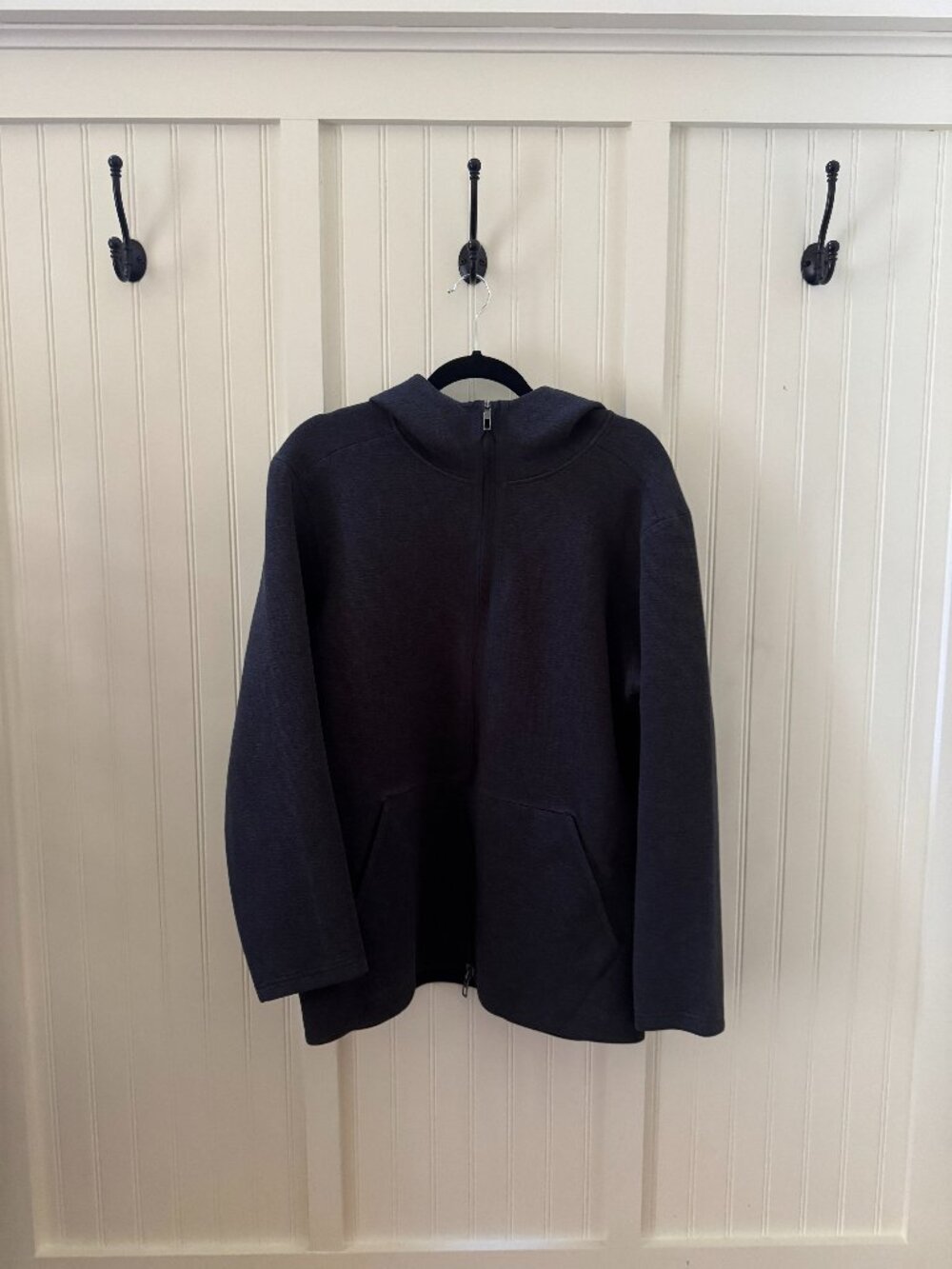 lululemon Men’s Medium Charcoal Heather Full Zip Hoodie